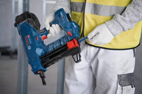 Bosch GNB 18V-38 Chiodatrice per calcestruzzo 18 V Brushless - immagine 2